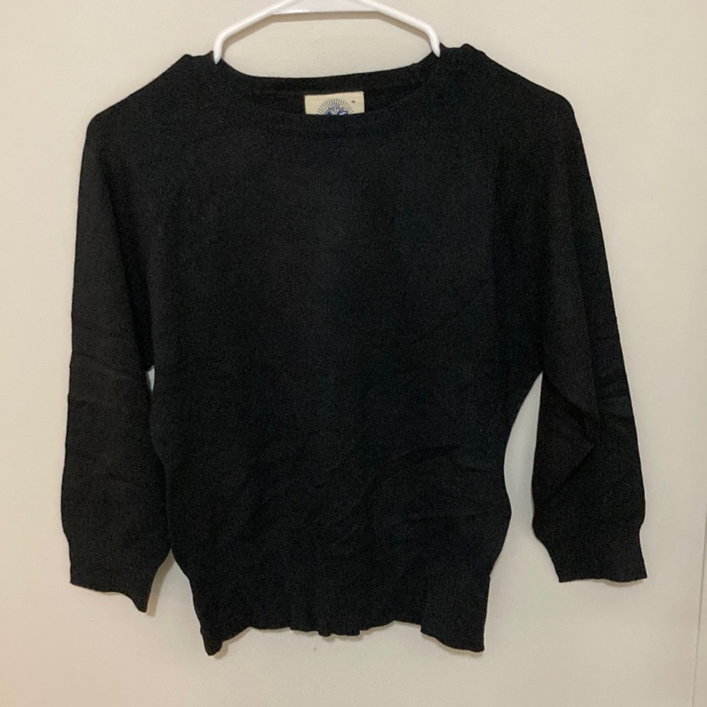 2/$10 Black fine knit cropped sweater